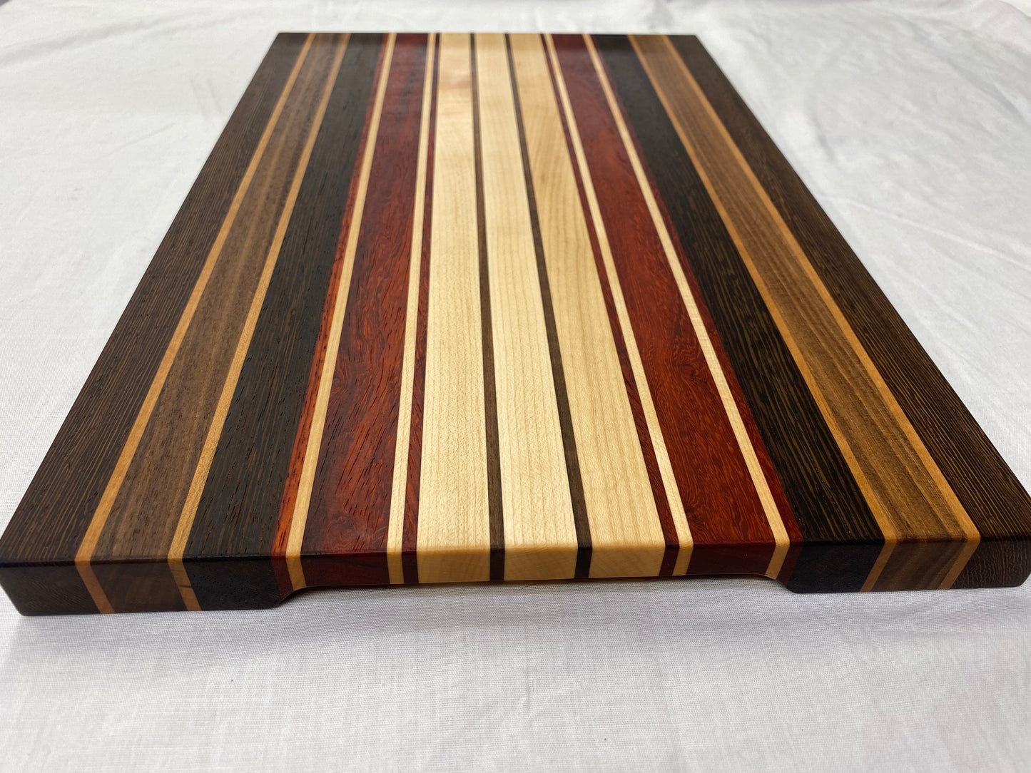 HW Signature Striped Cutting board